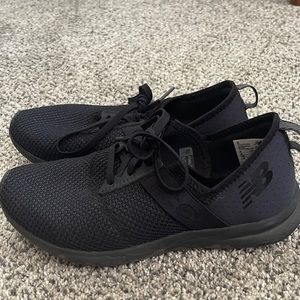 New Balance women’s tennis shoes